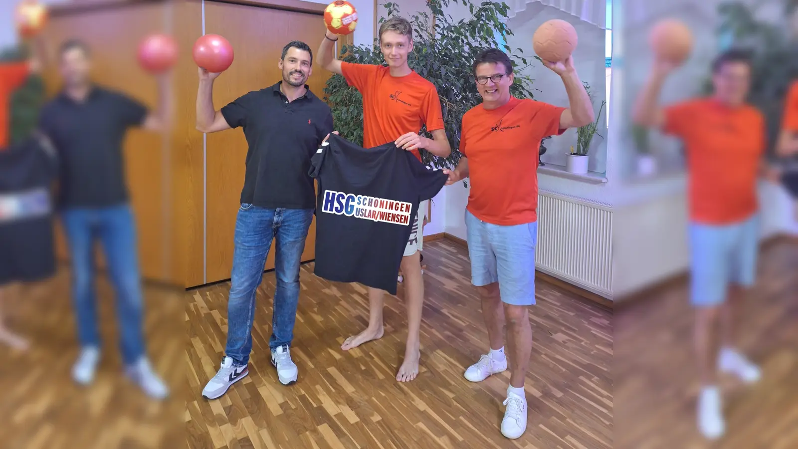 Anwurf zum FSJ! HSG-Chef Christopher Böhm (links) und SC-Vorsitzender Jörg Grabowsky begrüßen Linus Reiher mit einem Fan-Shirt der HSG Schoningen/Uslar/Wiensen.<br> (Foto: privat)