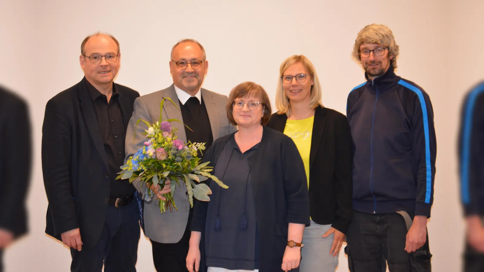 V.l.: Pfarrer Gerhard Pieper, Monsignore Andreas Kurte, Gisela Fritsche (Dekanatsreferentin), Elke Krämer (Referentin für Jugend und Familie), Matthias Hein (Dekanatsjugendseelsorger). (Foto: privat)