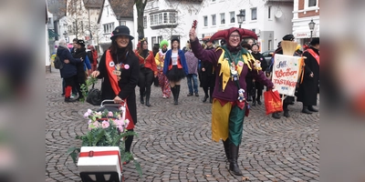 Schnappschüsse vom Weibercarneval Beverungen 2024 (Foto: Barbara Siebrecht)