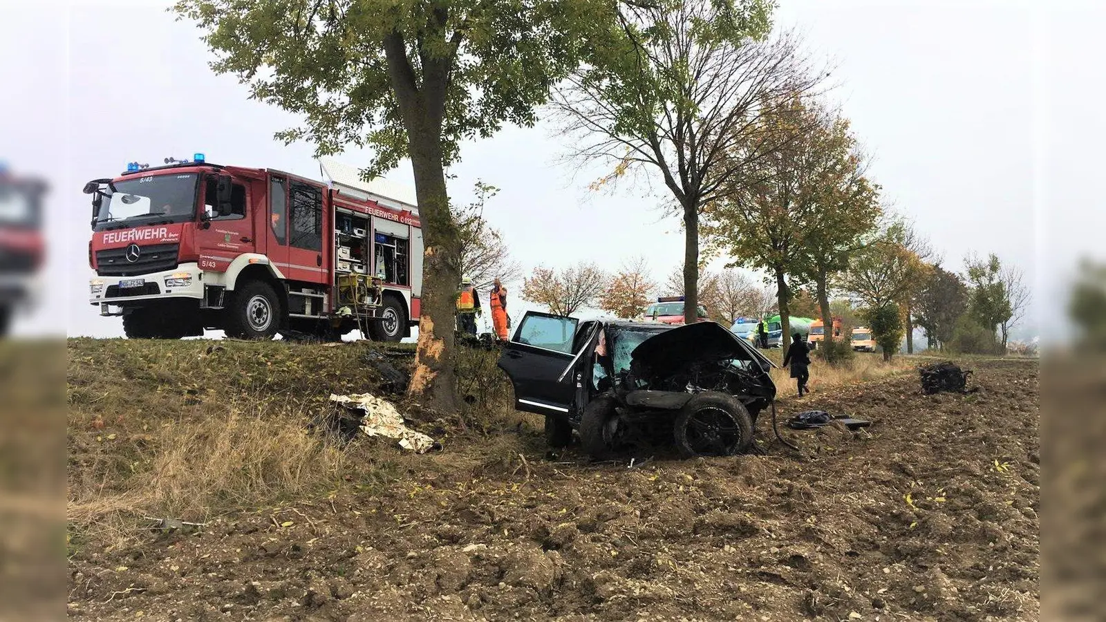 Schwerer Unfall auf der B7 zwischen Obermeiser und Niederlistingen. (Foto: Foto: Leck/FW Calden)