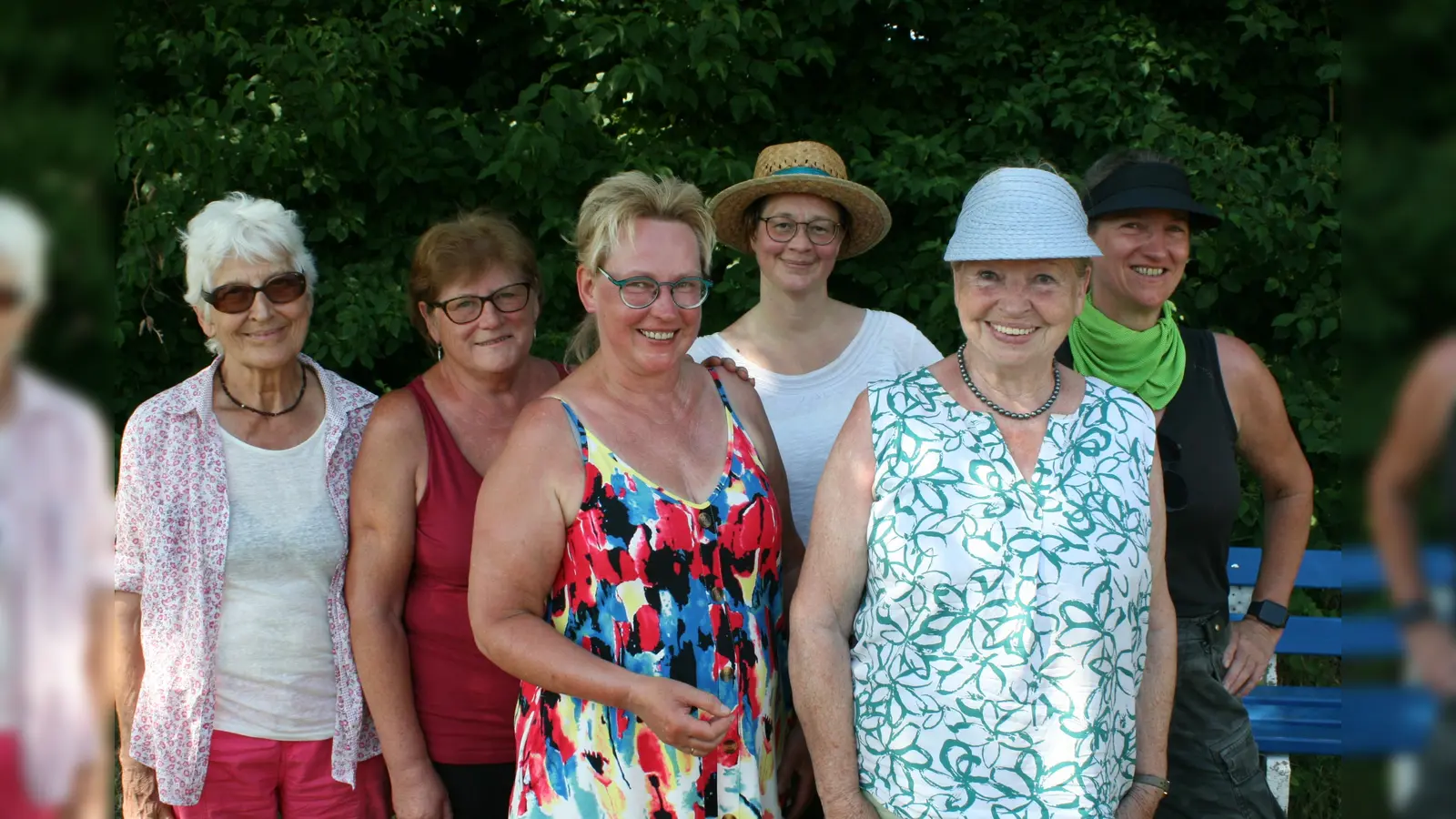 (vorne v.l.) Gaby Eikenberg und Ingelore Moreau (1. Platz), (hinten v.l.) Uschi Schönwald und Emma Simon (2. Platz), Rosi Treucker und Karin Strahlfeld (3. Platz). (Foto: Winfried Gawandtka)