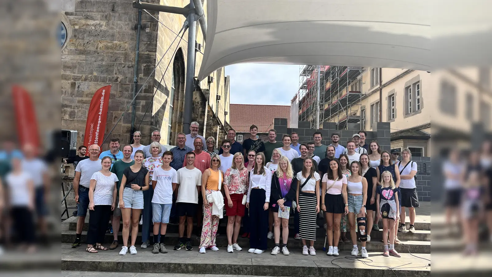 Die Reisegruppe der Stadtkapelle nach dem Freilichtspiel in Hameln. (Foto: privat)