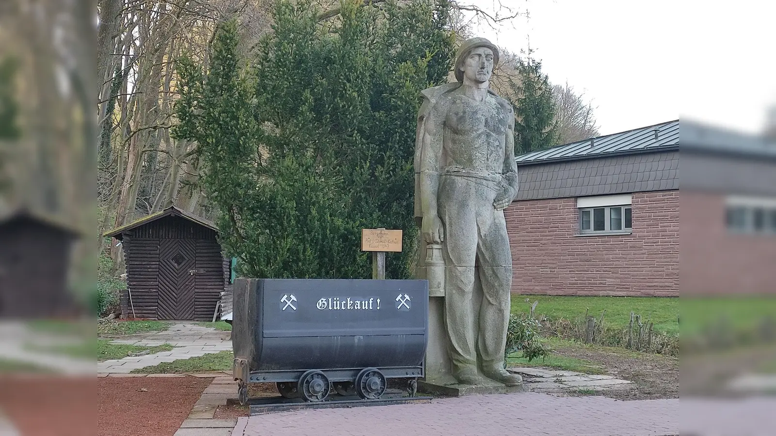 Rundgang im Kalibergbau. (Foto: Touristik-Information Uslar)