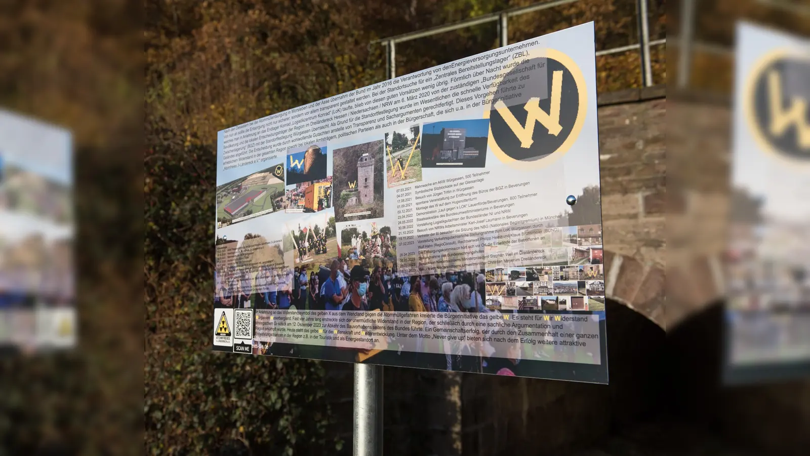 Die aufgestellte Info-Tafel. (Foto: Marcus Löschner)