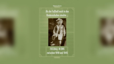 Buch zur Geschichte des Fußballs. (Foto: Hubertus Grimm)