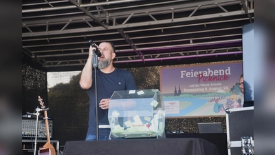 Das 1. Bürgerpicknick auf der Weserscholle  (Foto: Barbara Siebrecht)