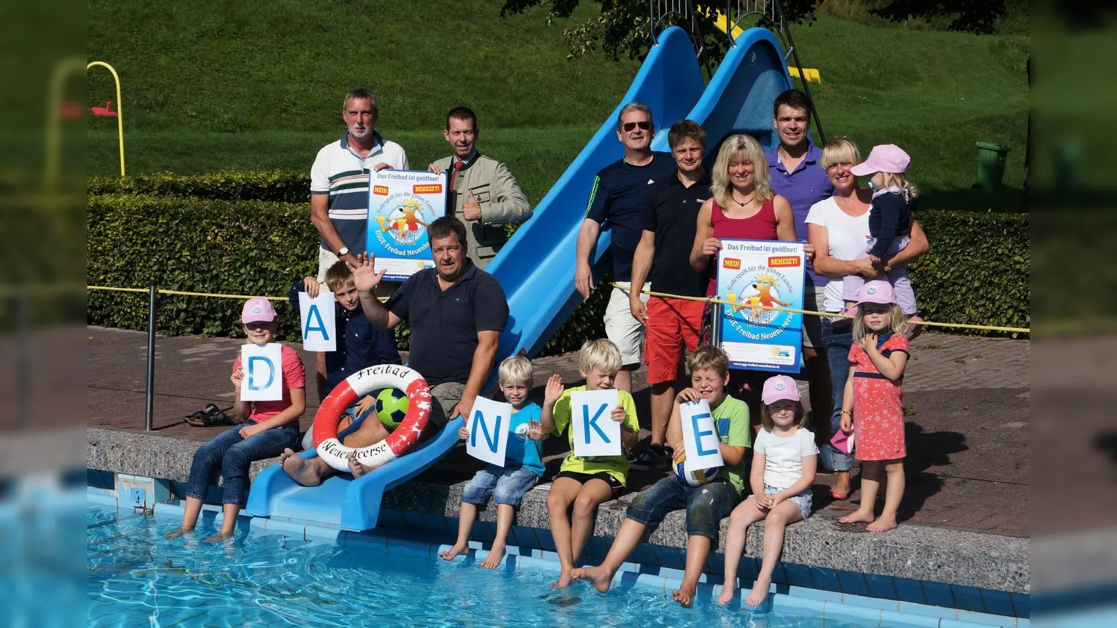 Der Förderverein des Freibades bedankt sich bei den zahlreichen Besuchern. (Foto: Foto: Freibadförderverein Neuenheerse)