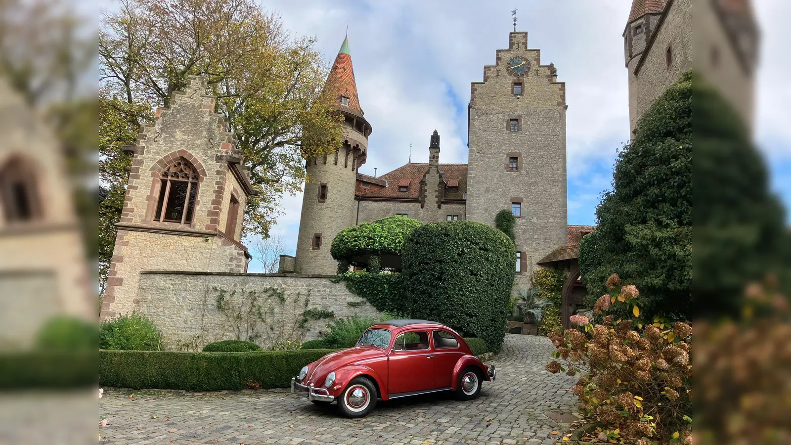 Käfer vor der historischen Kulisse der Burg Calenberg. (Foto: privat)