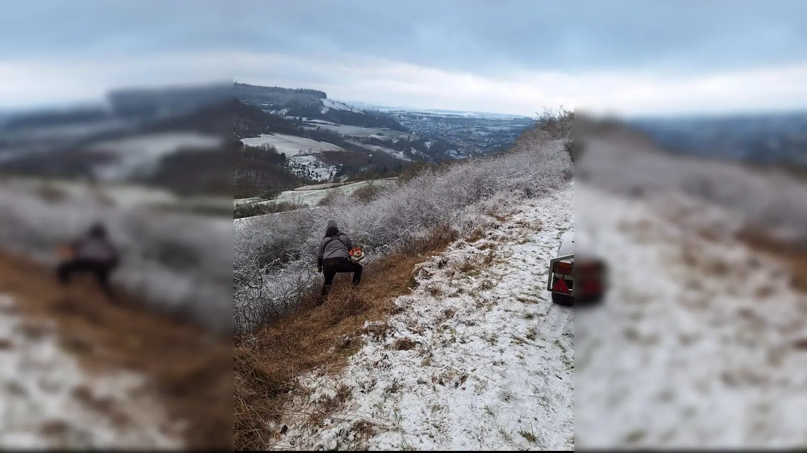 Auf dem Kreuzweg mit Blick ins Tal. (Foto: privat)