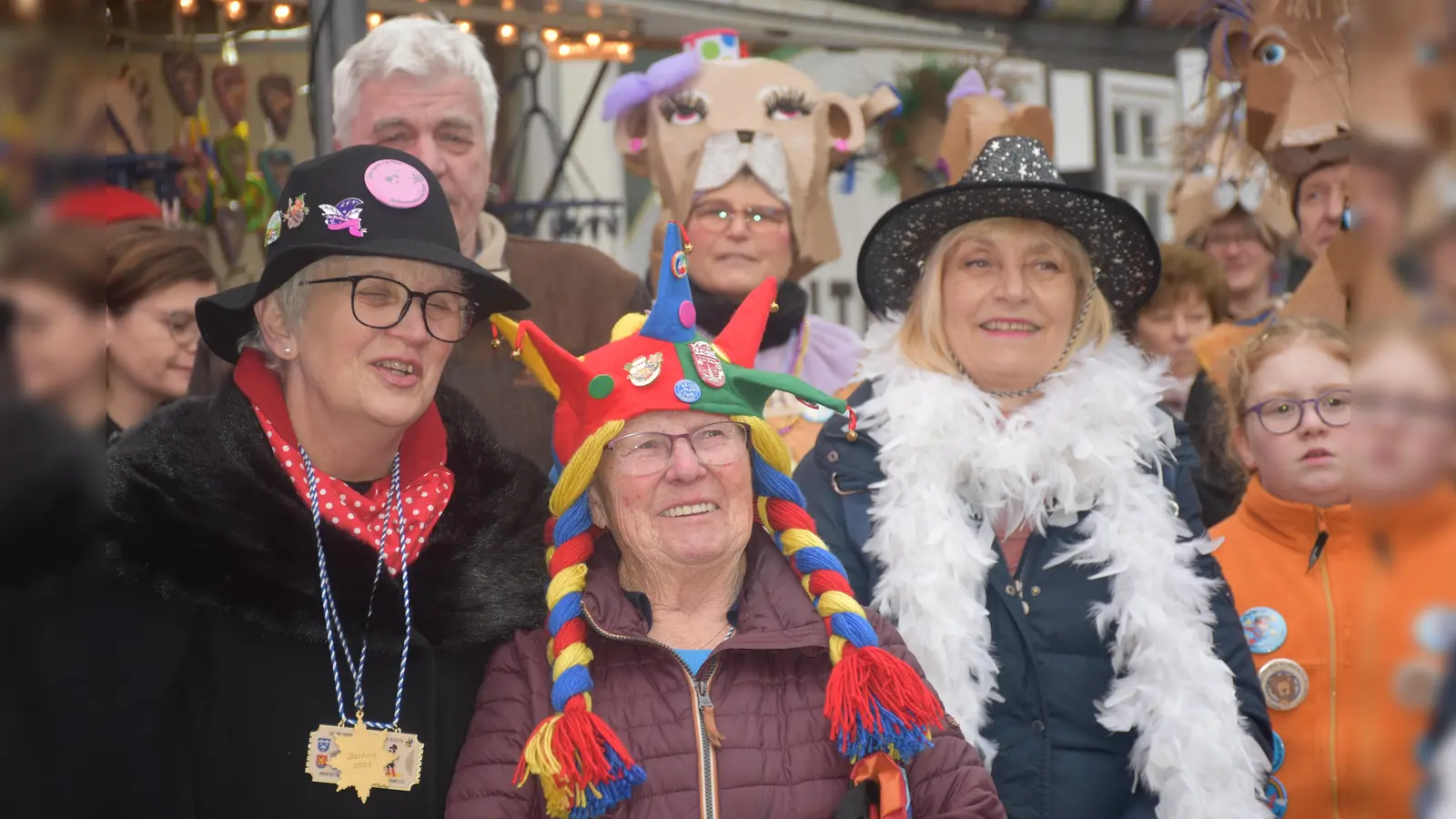 Bunt und fröhlich wird es am Rosenmontag rechts und links der Weser sein.  (Foto: Barbara Siebrecht)