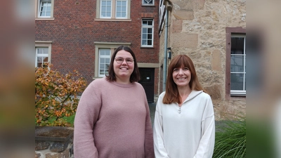 V.l.: Svenja Schimmeyer und Ynes Engelke (Mitarbeiterinnen der Sucht-und Drogenberatung der Diakonie Paderborn-Höxter e.V.). (Foto: Diakonie Paderborn-Höxter e.V.)