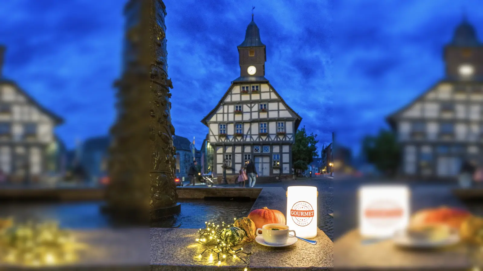 Unter dem Motto „Schlemmen und Shoppen” findet jedes Jahr im Oktober in der Uslarer Altstadt der Herbstzauber statt. (Foto: Touristik-Information Uslar)