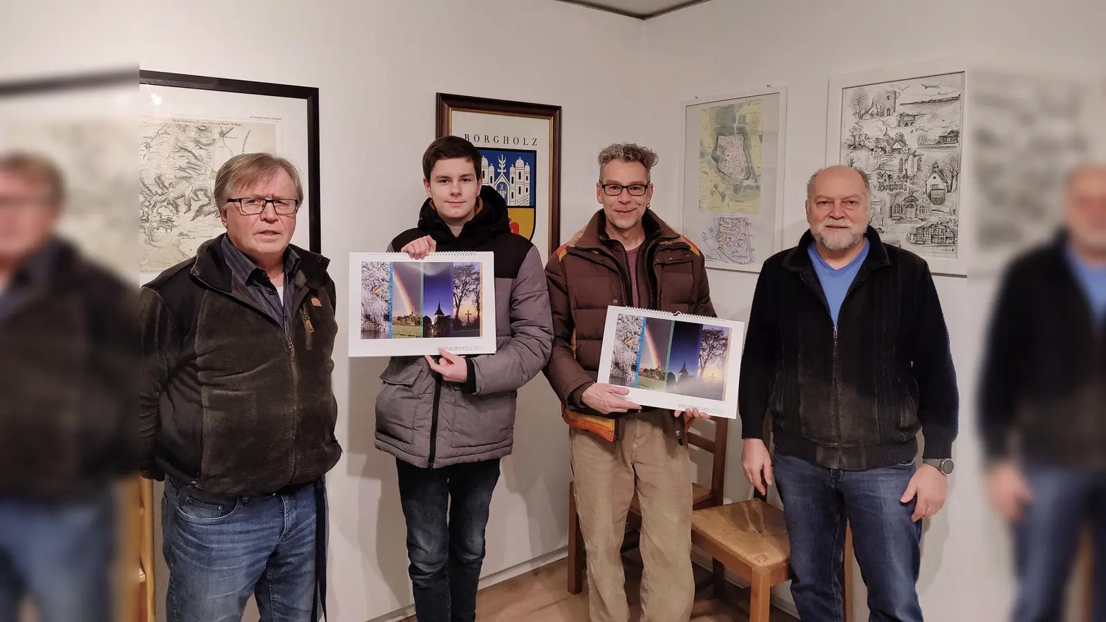 (v.l.) Franz-Josef Wegener (Ortsvorsteher), Elias Hermann, Christian Riefling, Gerhard Brast (Digitallotse). (Foto: Privat)