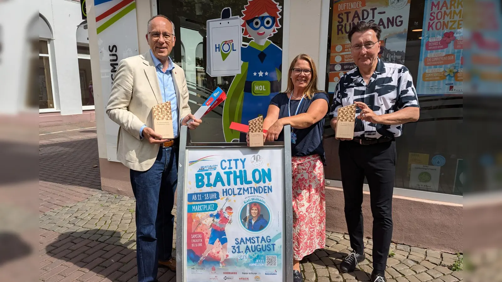 V.l.: Oliver Fuchs, Inga Schaper und Volkmar Stanoschek freuen sich bereits auf das Sport-Event. (Foto: Stadtmarketing Holzminden GmbH)