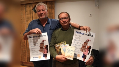 V.l.: Projektkoordinator Martin Troeltsch und Rotay-Präsident Peter Tewes präsentieren <br>das diesjährige Aktionsplakat. (Foto: Rotary Club Warburg)