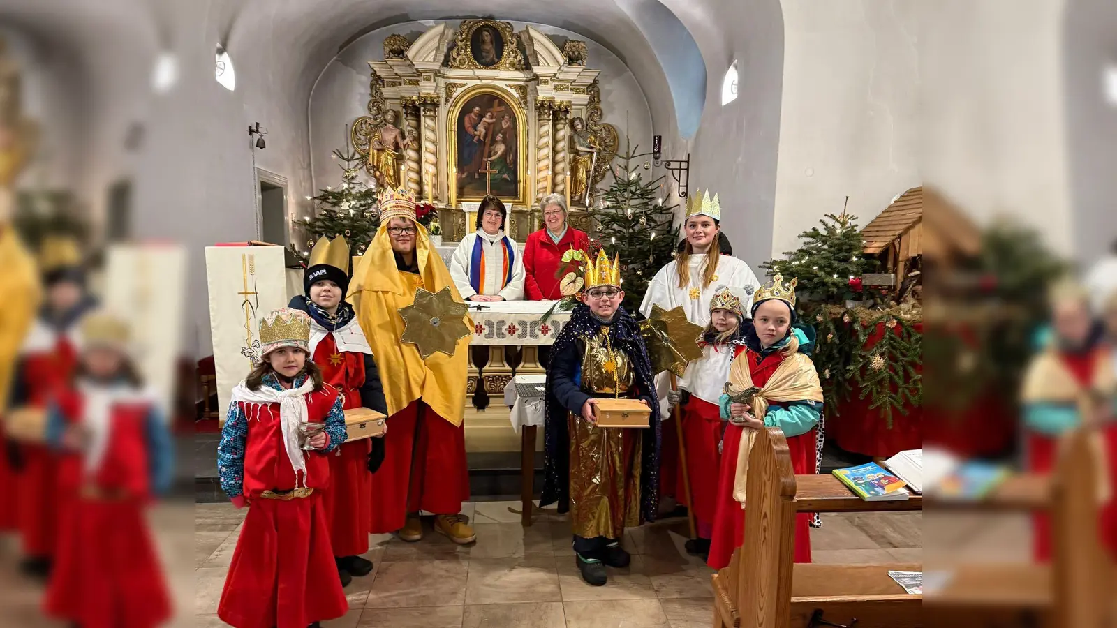 Sternsinger von Beller (Gruppe links): Marie, Henry und Lasse, (Gruppe rechts) Josua, Leonie, Lara und Mira, (hinten) WGD-Leiterin Elisabeth Weinreich und Organisatorin Sabine Müller. (Foto: privat)